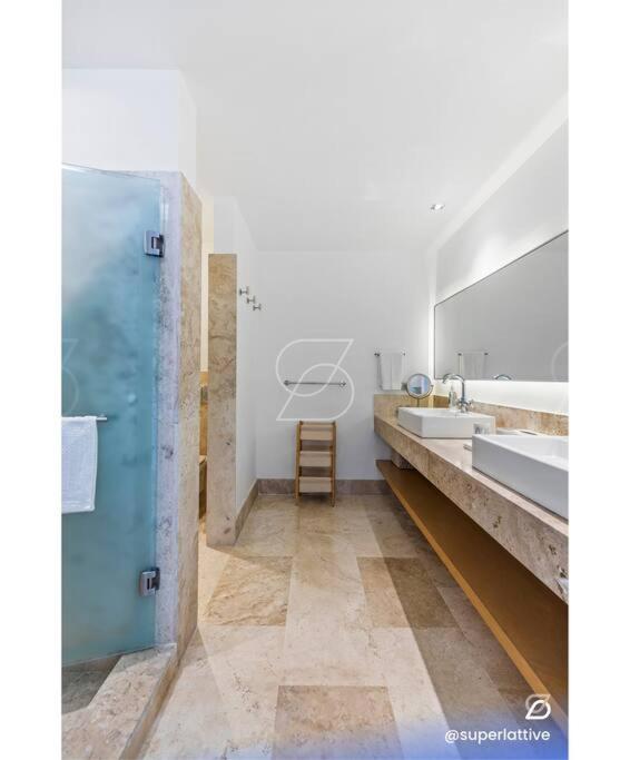 La Amada Residences 3B de Lujo y Traslado Gratis