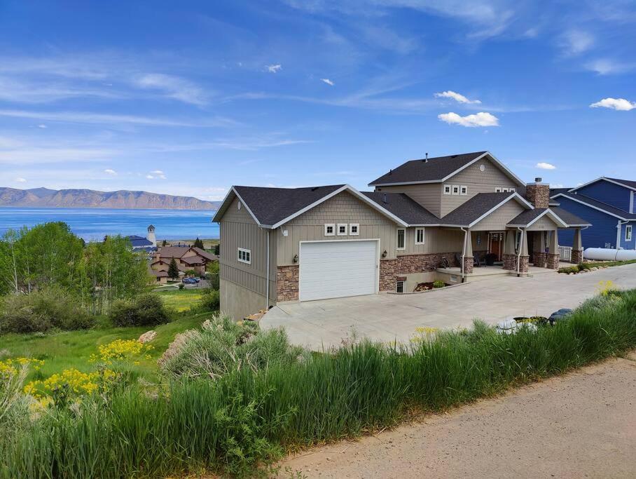 Paradise Pointe - Hot tub, Playroom, Arcades, Amazing Lake Views! view 5