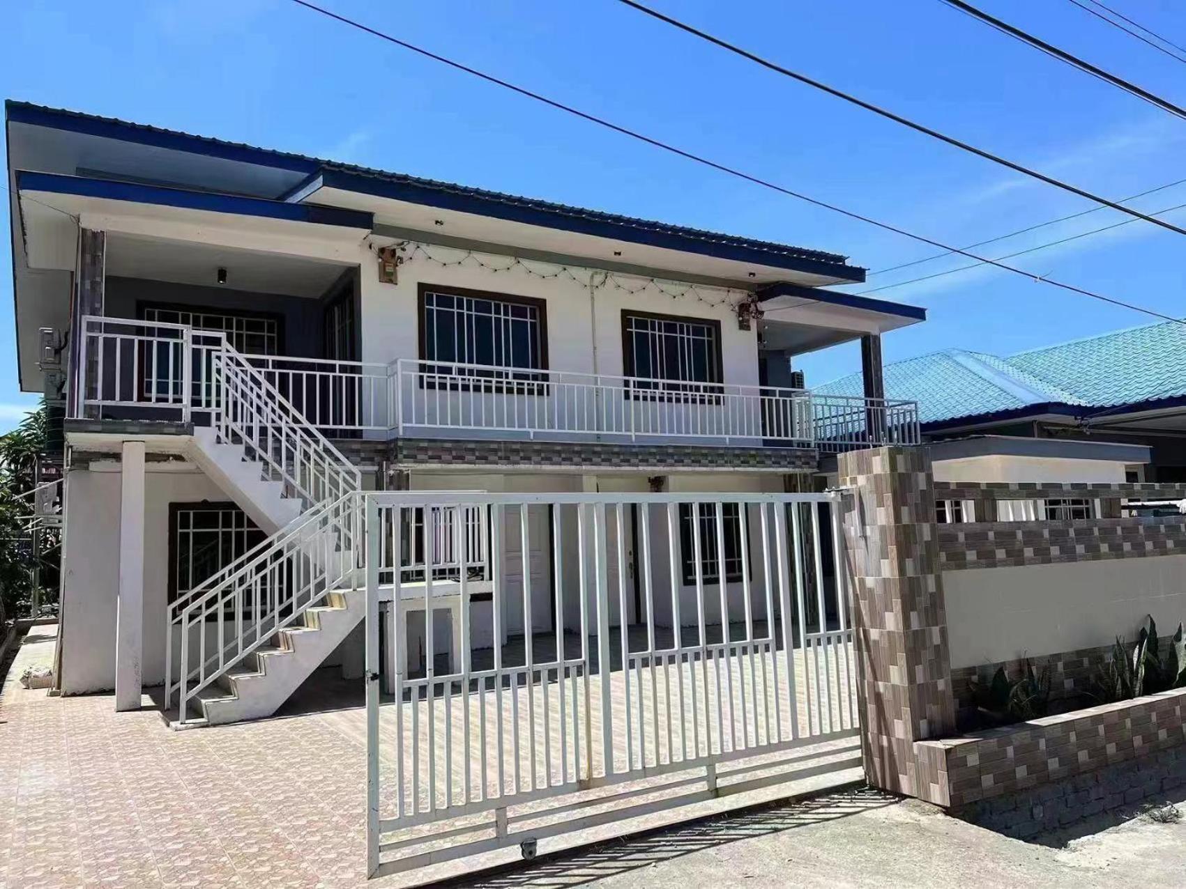 Amberhouse 1 photo 1