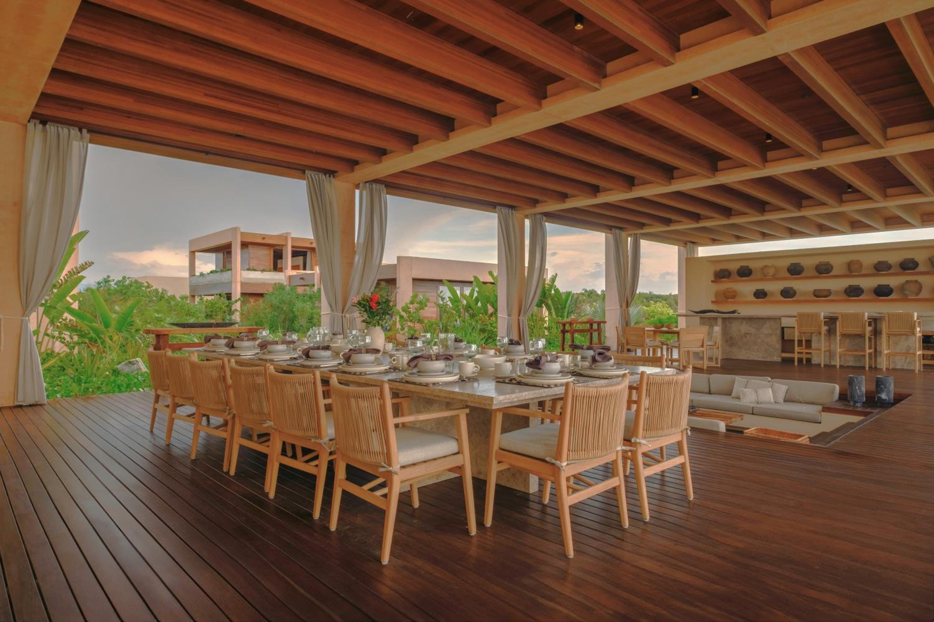 dining