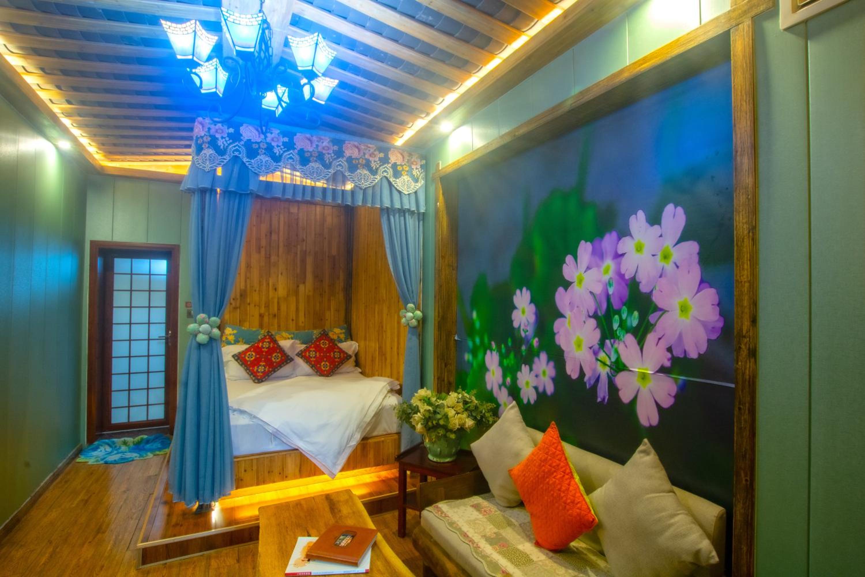 Floral Hotel · Baihui Living Zhangjiajie