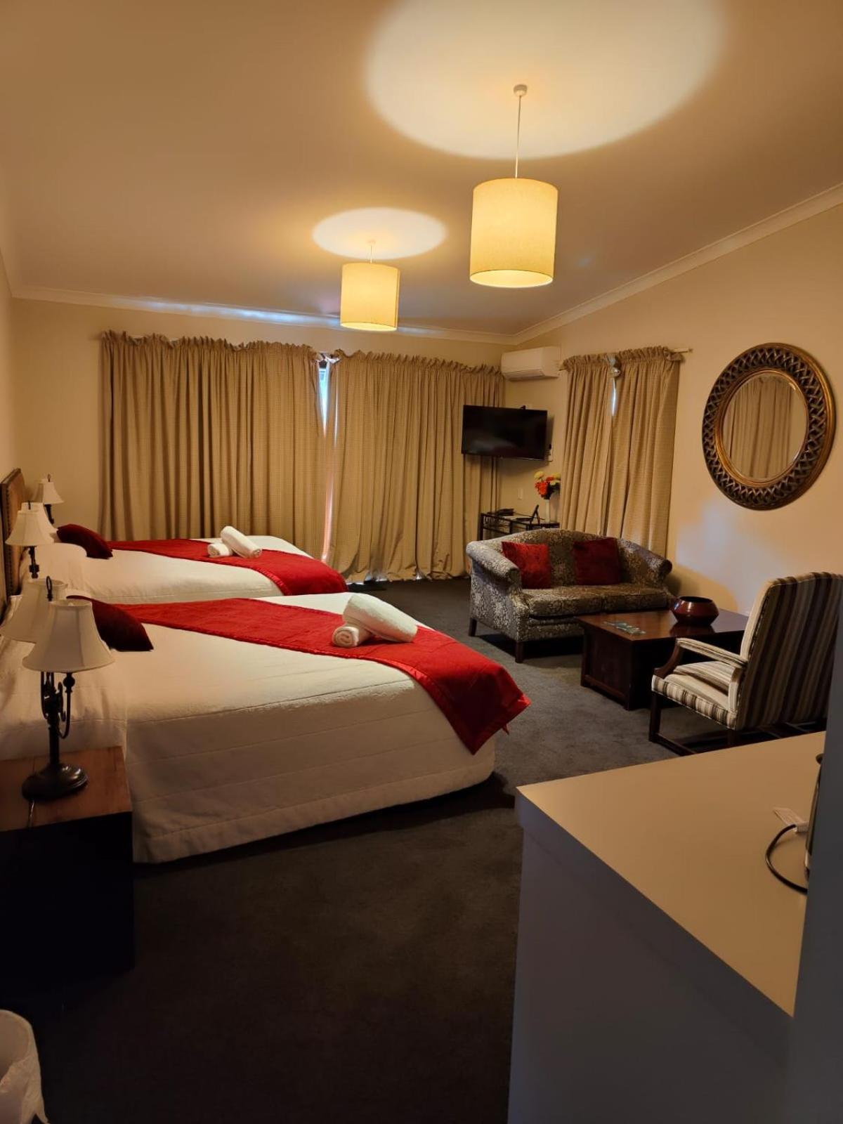 Gateway Motor Inn