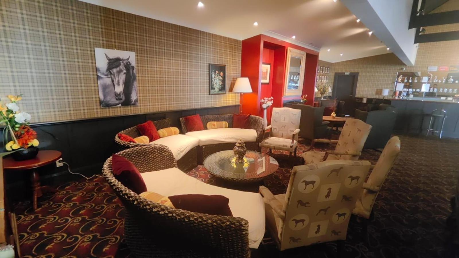 Gateway Motor Inn