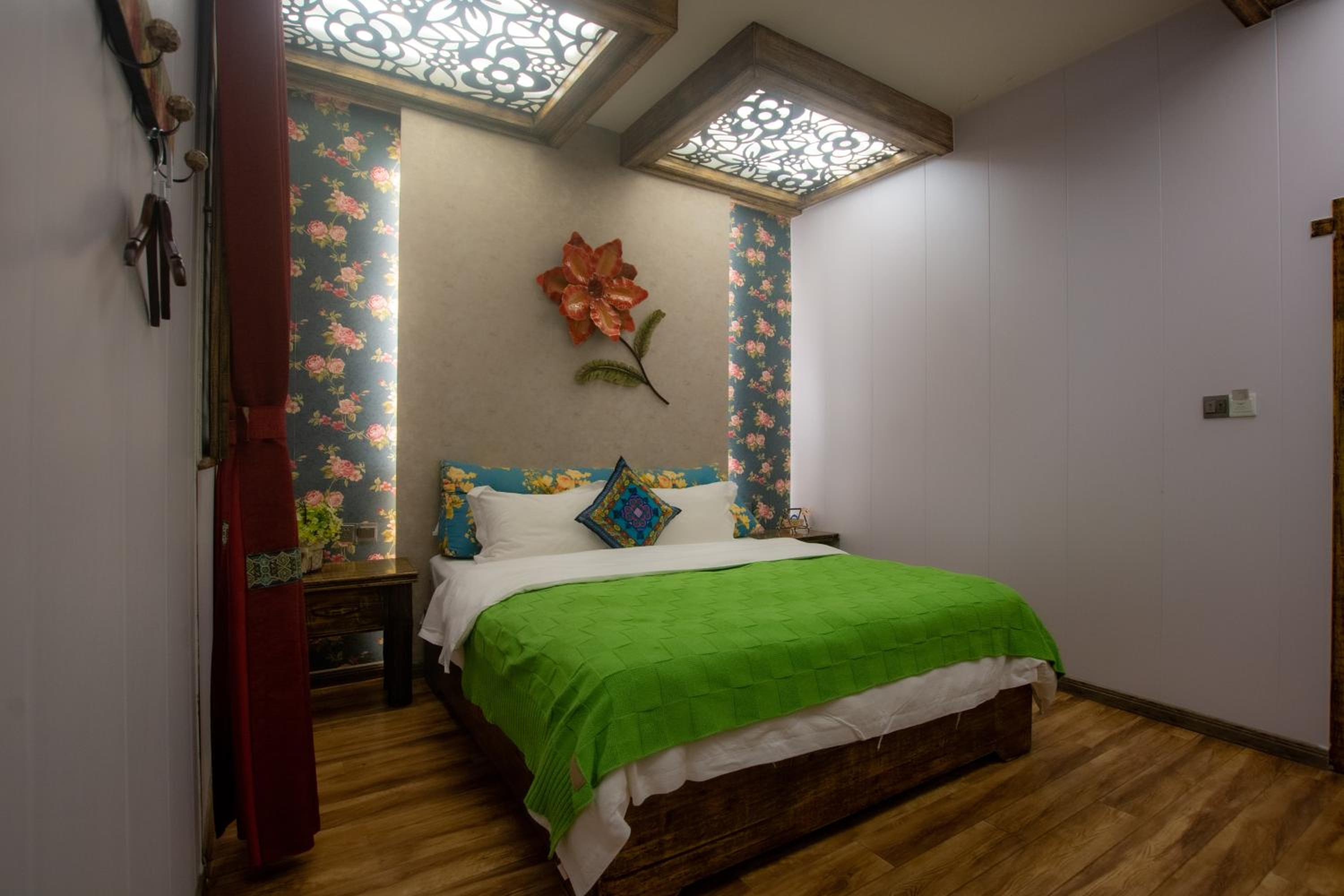 Floral Hotel · Baihui Living Zhangjiajie