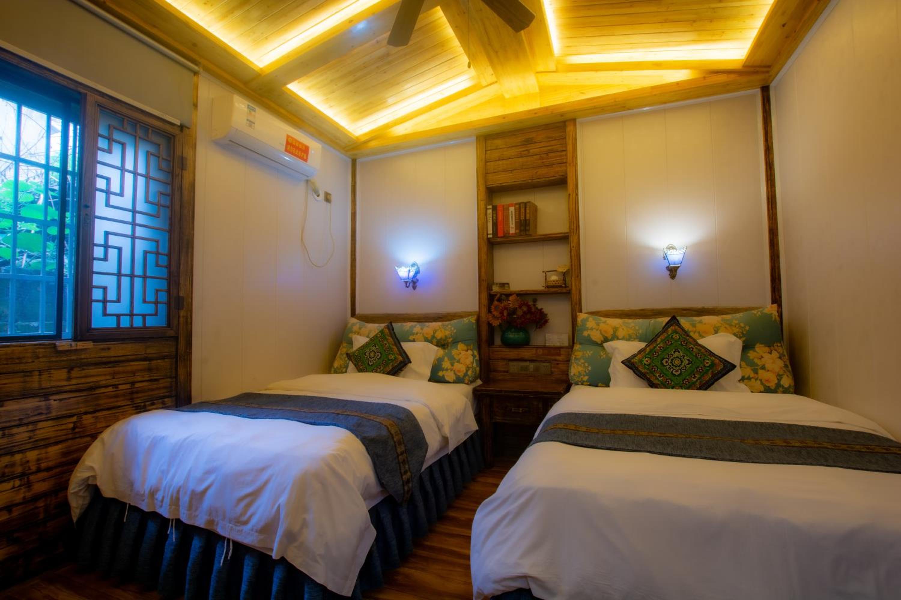 Floral Hotel · Baihui Living Zhangjiajie
