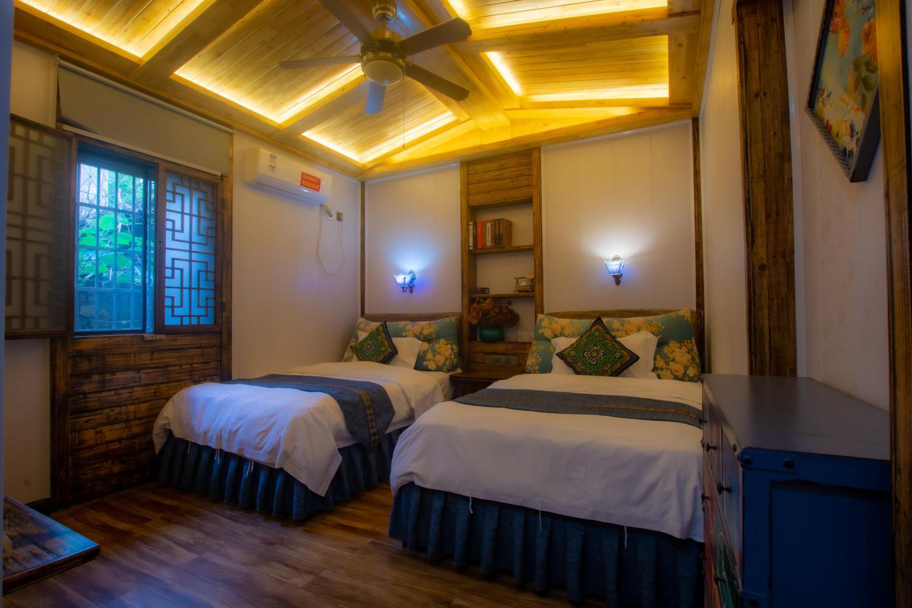 Floral Hotel · Baihui Living Zhangjiajie