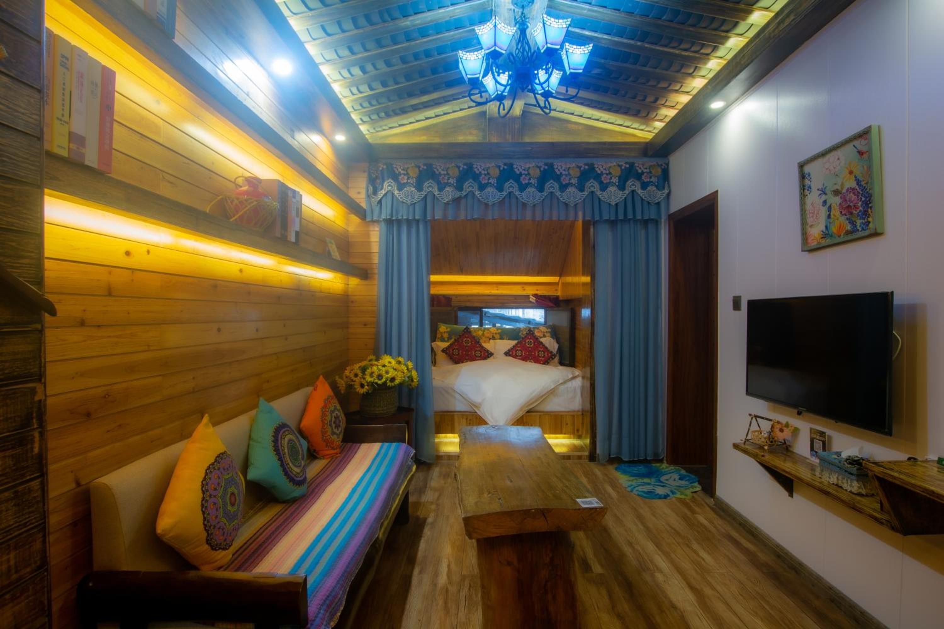 Floral Hotel · Baihui Living Zhangjiajie