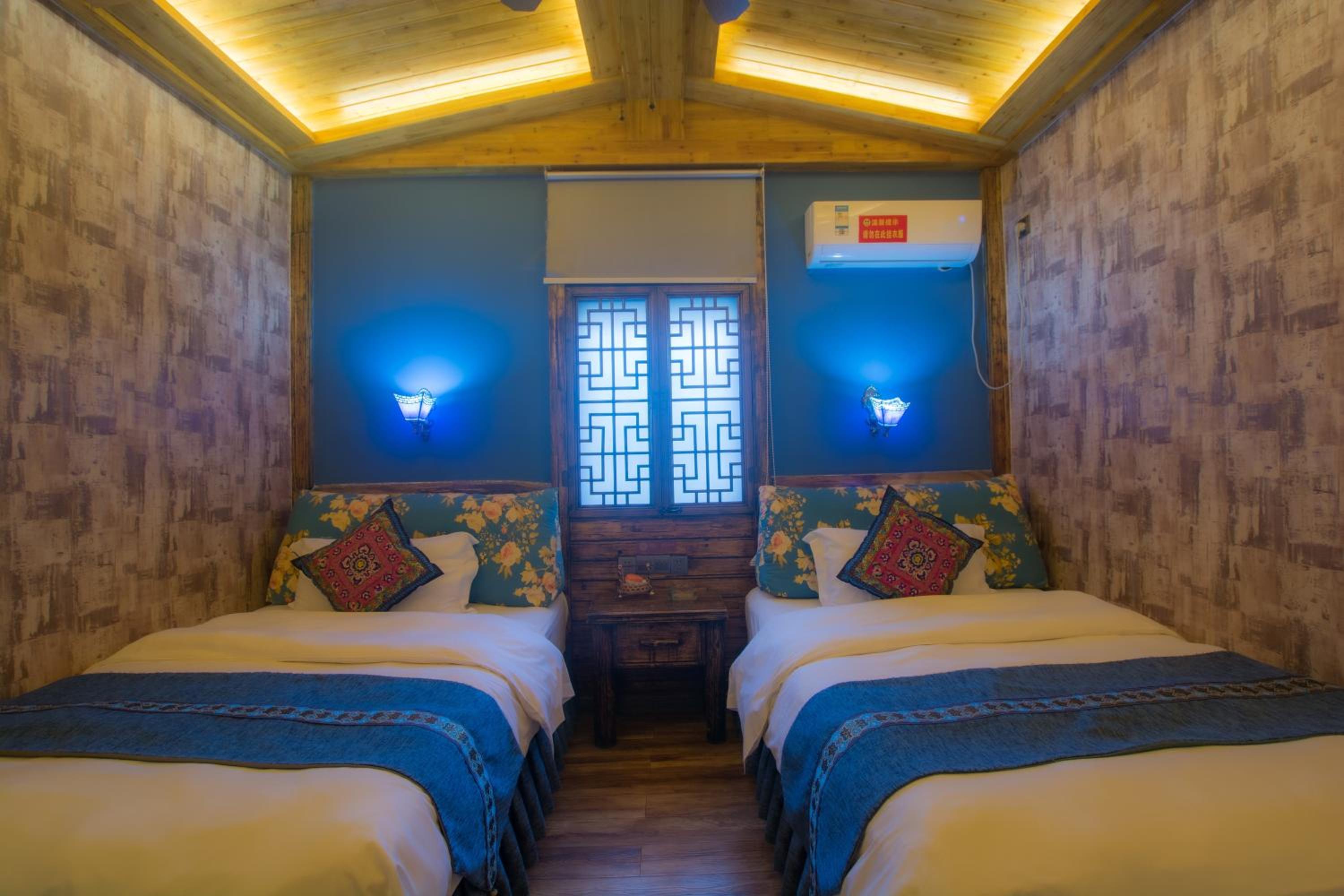 Floral Hotel · Baihui Living Zhangjiajie