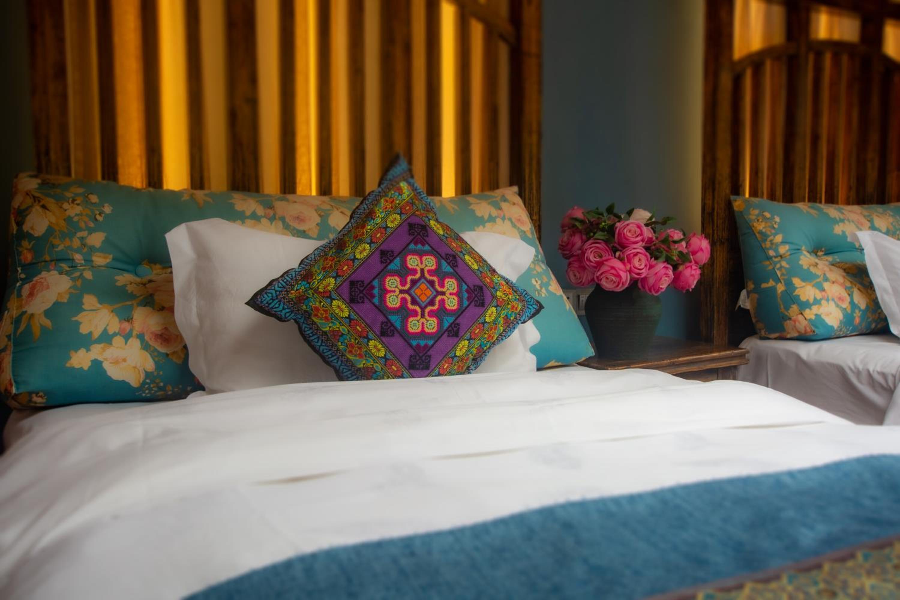 Floral Hotel · Baihui Living Zhangjiajie