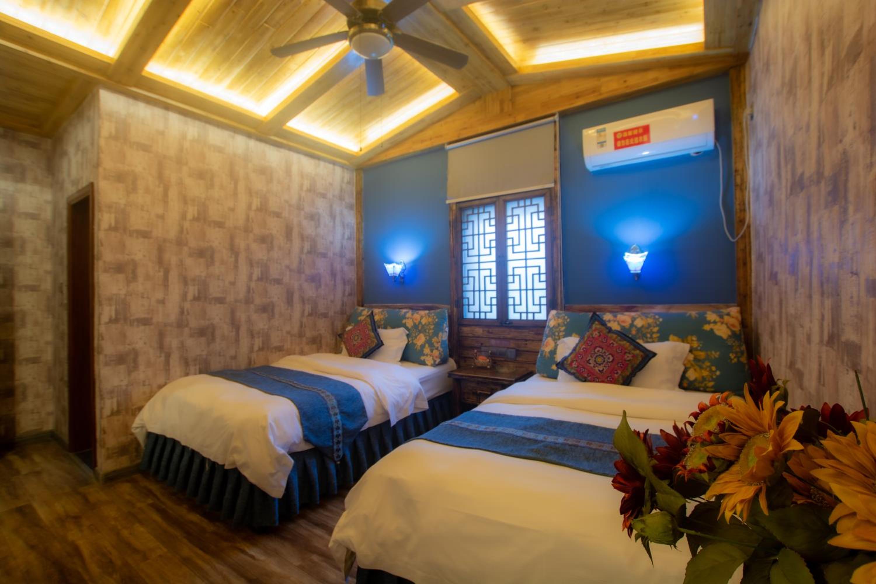 Floral Hotel · Baihui Living Zhangjiajie