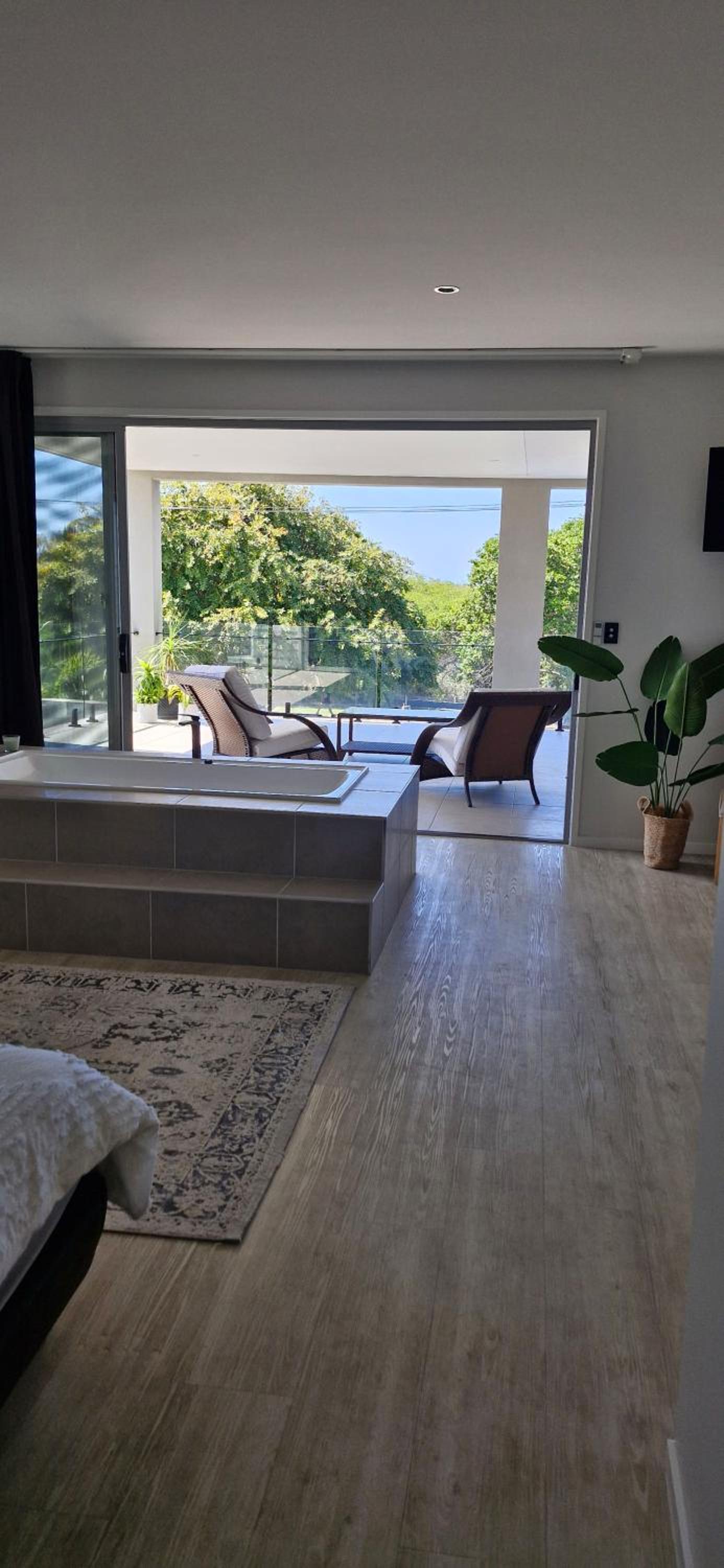 Golden Beachfront Holiday Home