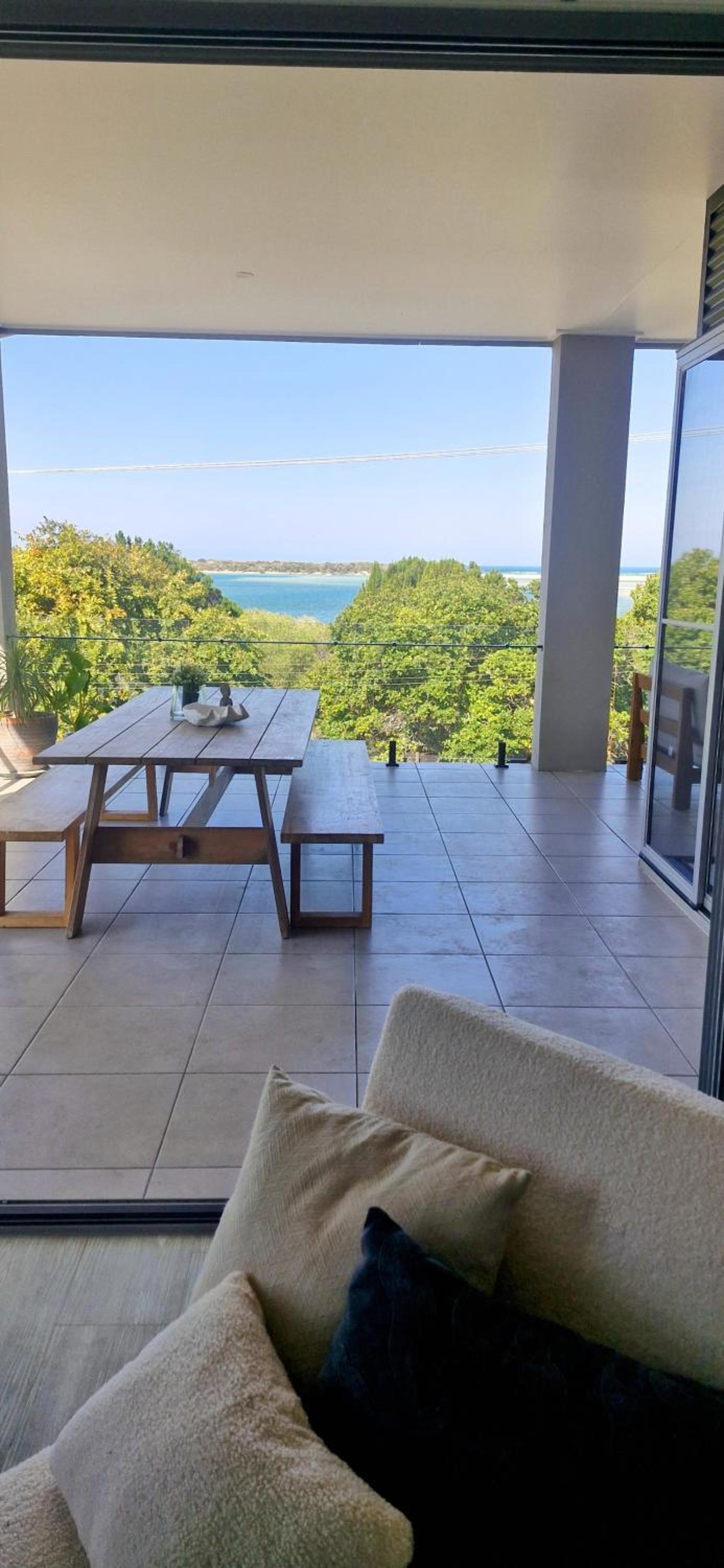 Golden Beachfront Holiday Home