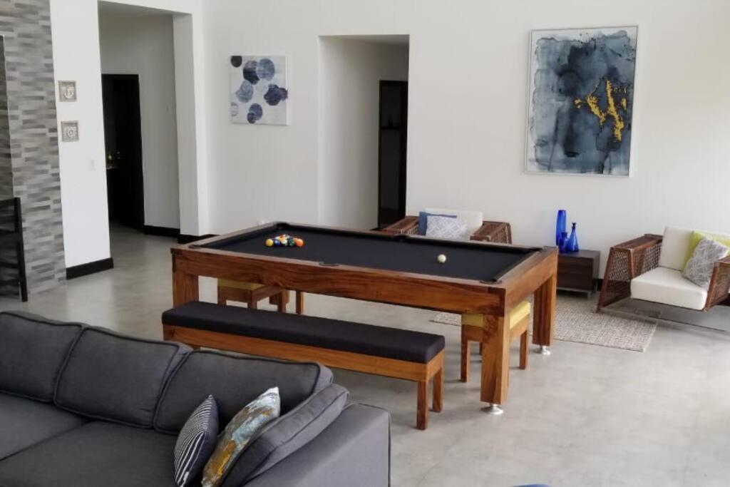 Spacious and Modern Penthouse Condo