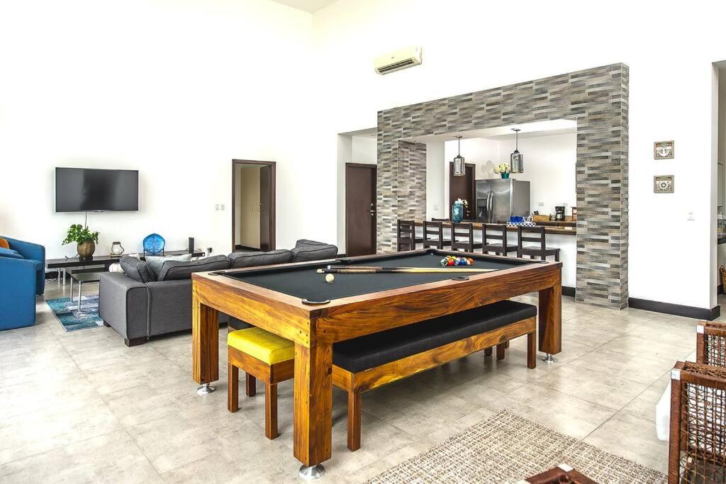 Spacious and Modern Penthouse Condo