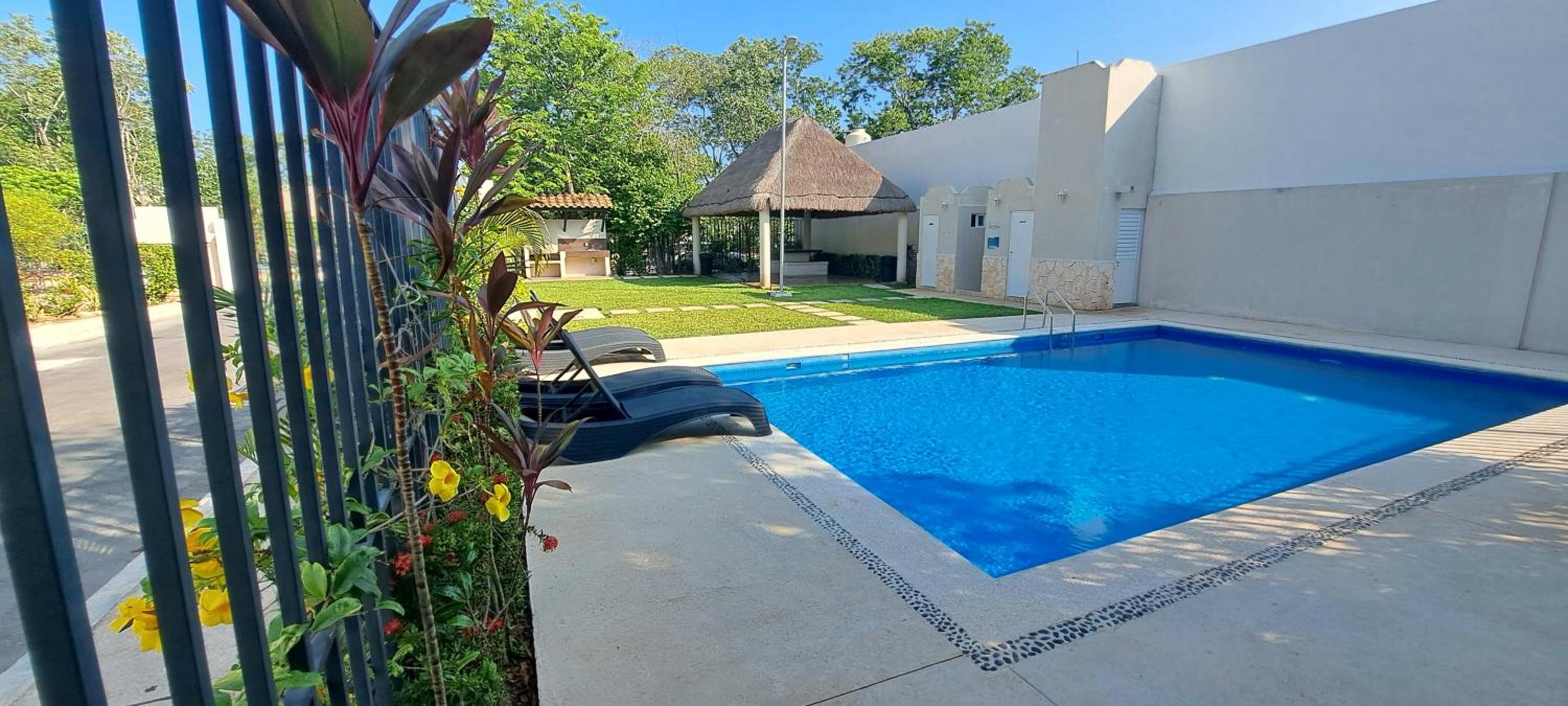 Casa RuiSu 2 plantas Amueblada alberca en Playa del Carmen Mayakoba seguridad bien ubicada jardines senderos comercios view 5