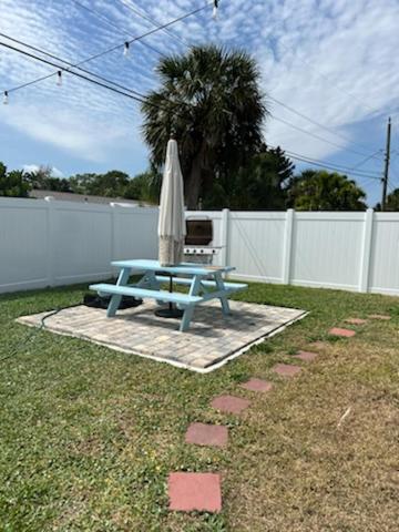 332 Formosa Drive view 3