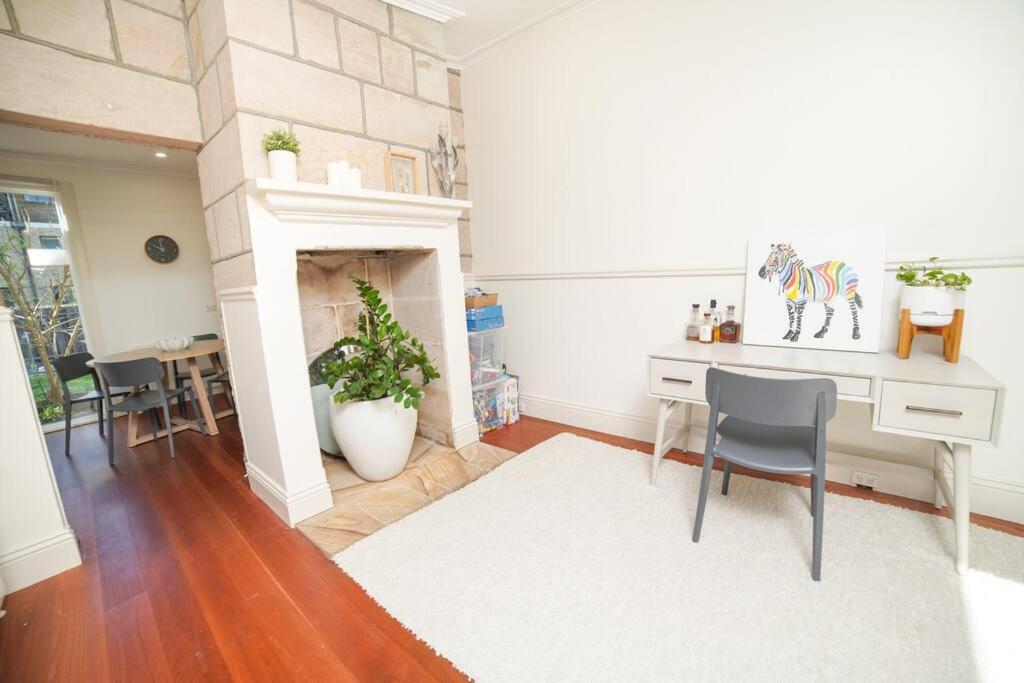 Charming Cammeray Cottage in Heart of Sydney