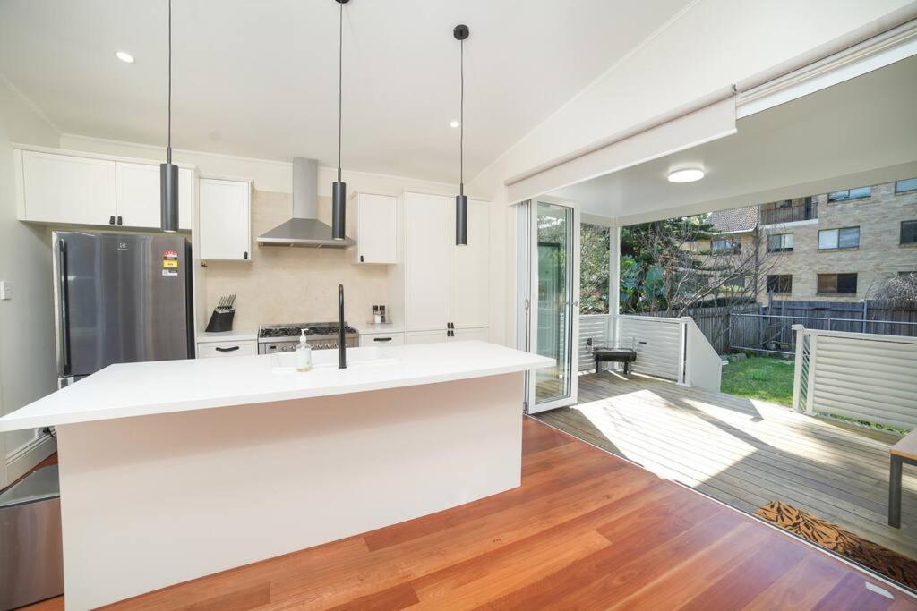Charming Cammeray Cottage in Heart of Sydney