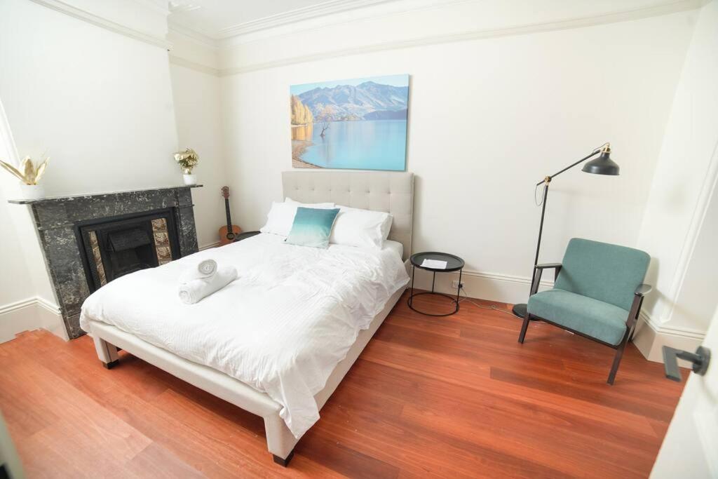 Charming Cammeray Cottage in Heart of Sydney