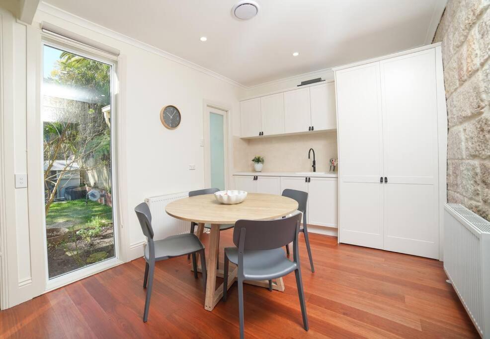 Charming Cammeray Cottage in Heart of Sydney