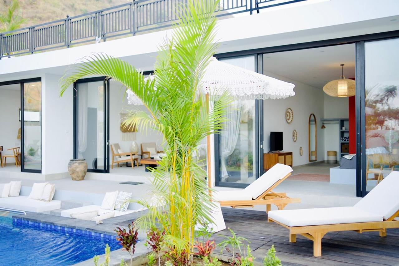 Villa Mercure - 2-bedroom Villa with private Pool & Garden