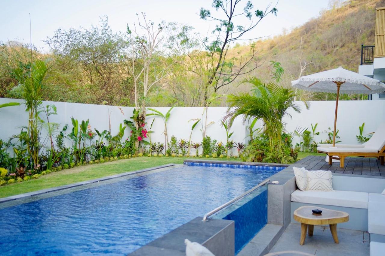 Villa Mercure - 2-bedroom Villa with private Pool & Garden