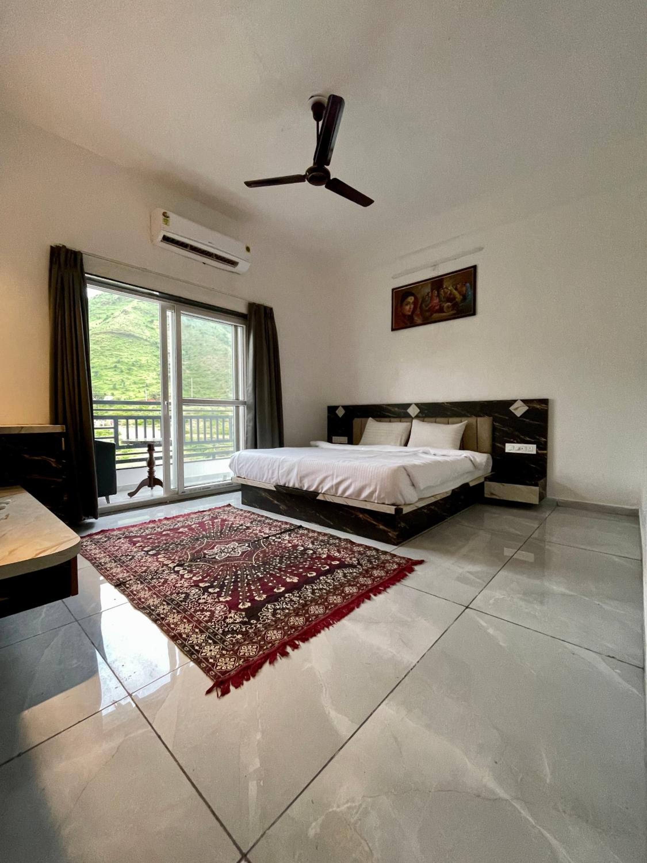 Mount Villa view 3