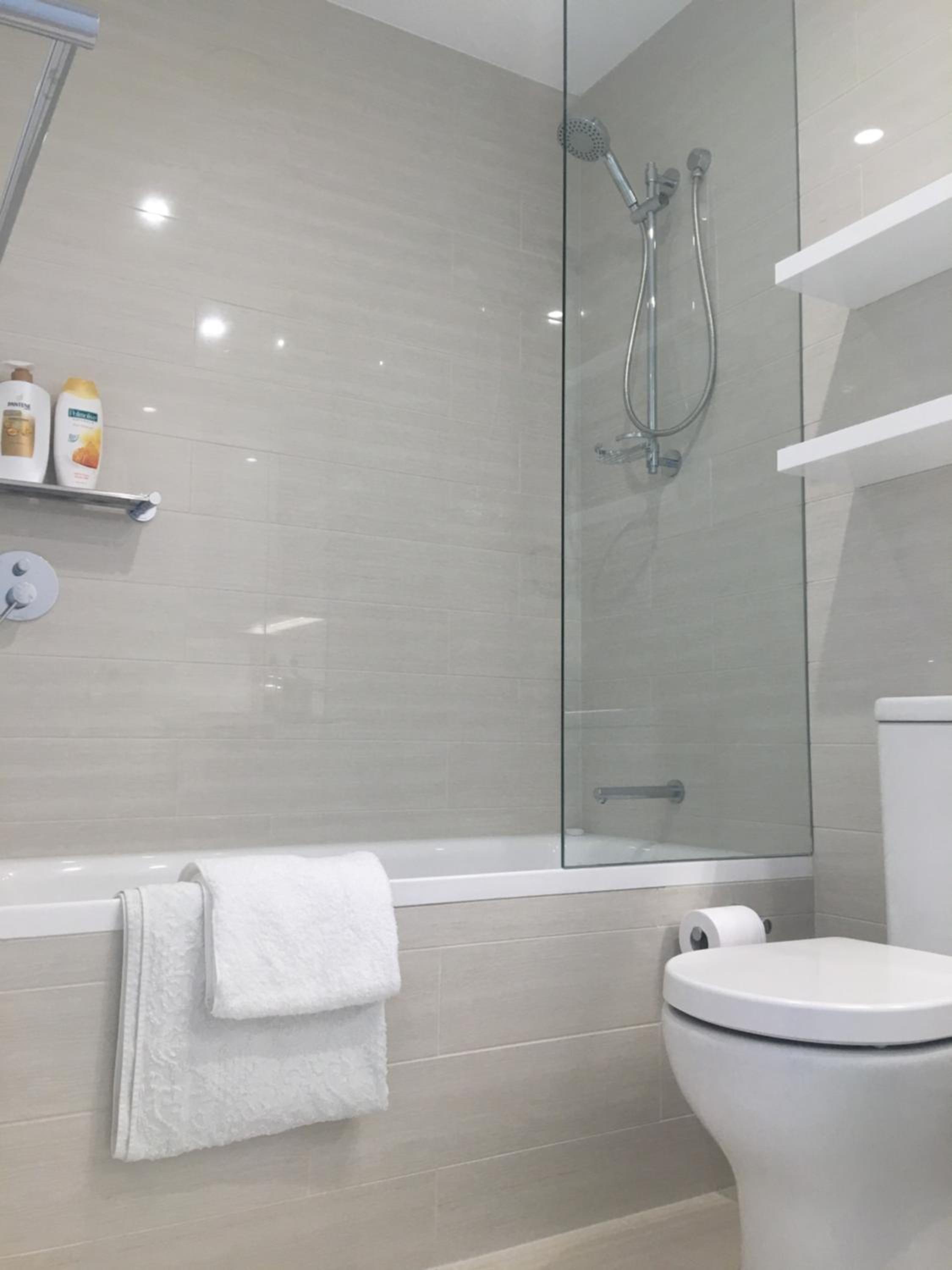 Panoramic views in luxurious brand new apartment
