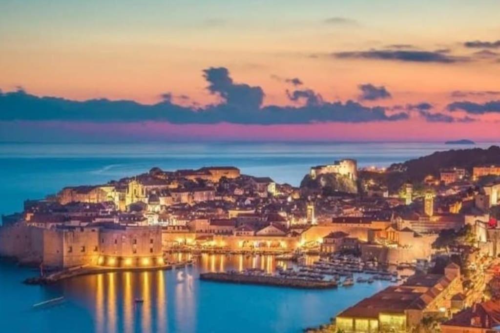 Palace La Strada - Superior Family Apartment - Luxury Holiday - Old Town Dubrovnik