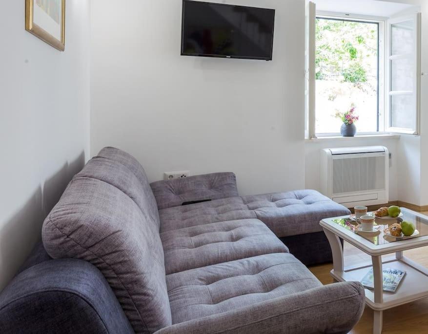Palace La Strada - Superior Family Apartment - Luxury Holiday - Old Town Dubrovnik