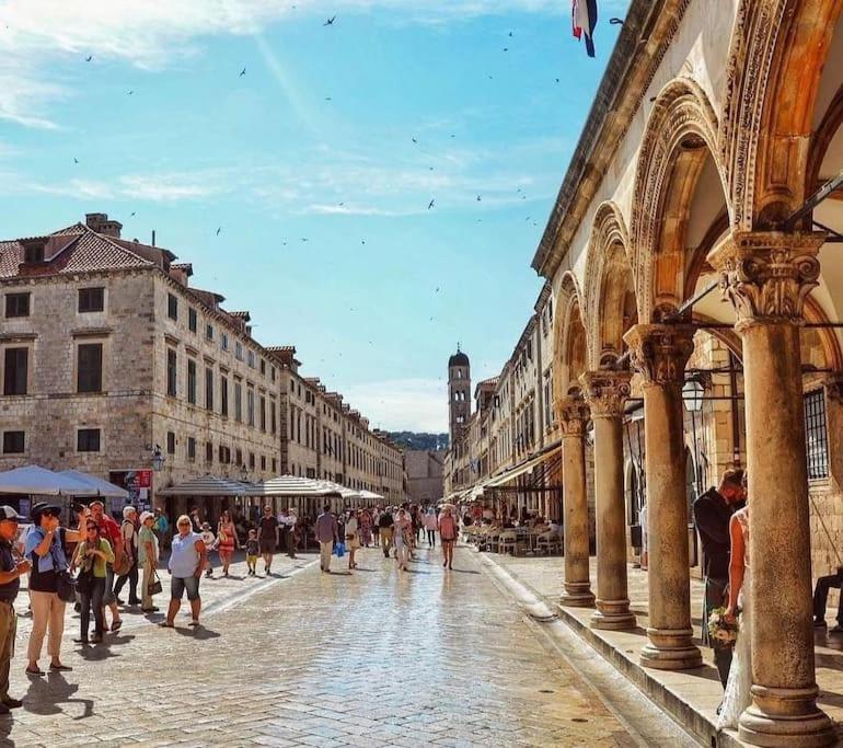 Palace La Strada - Superior Family Apartment - Luxury Holiday - Old Town Dubrovnik