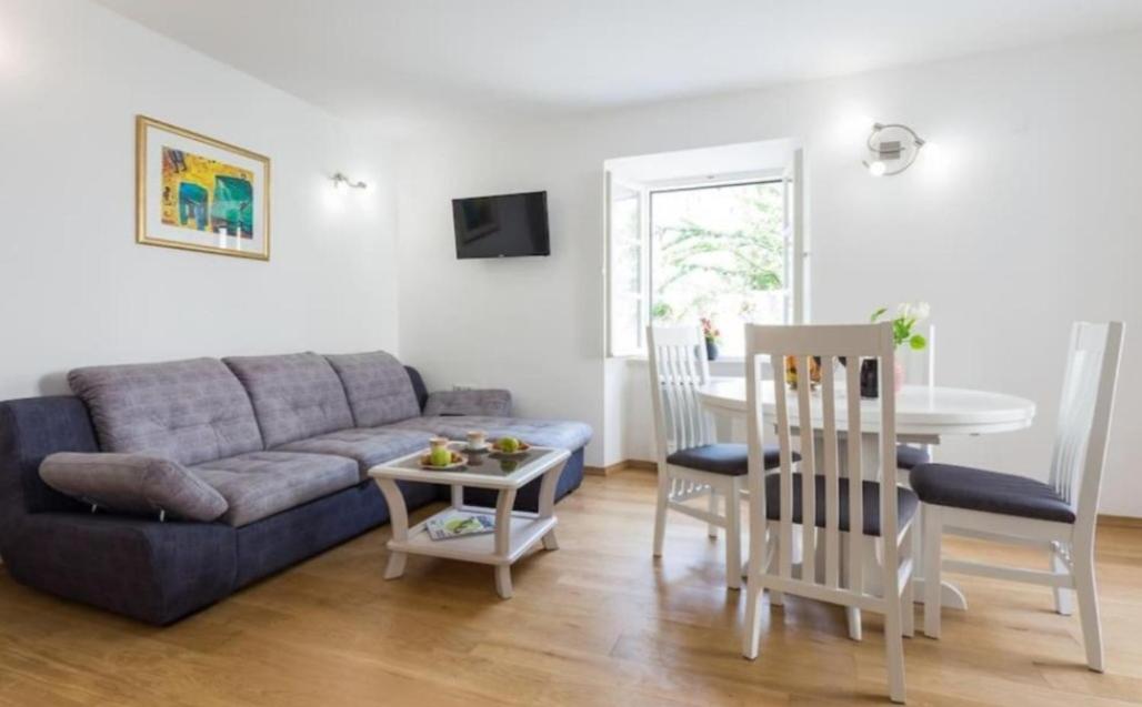 Palace La Strada - Superior Family Apartment - Luxury Holiday - Old Town Dubrovnik