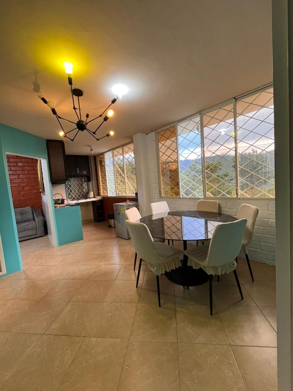 La Orquidea Airbnb