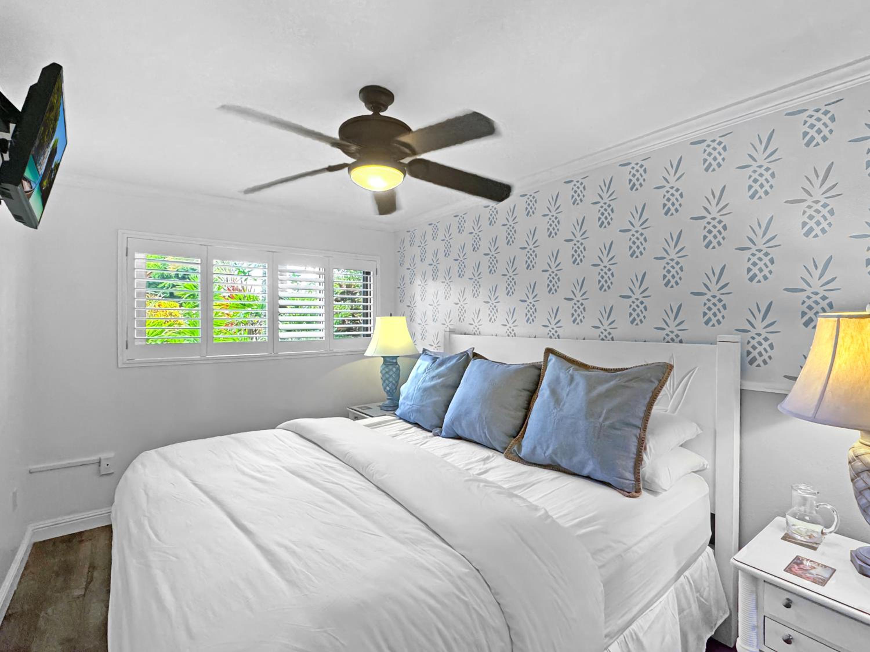 Kuhio Shores- Oceanfront, AC, Ground Floor view 3