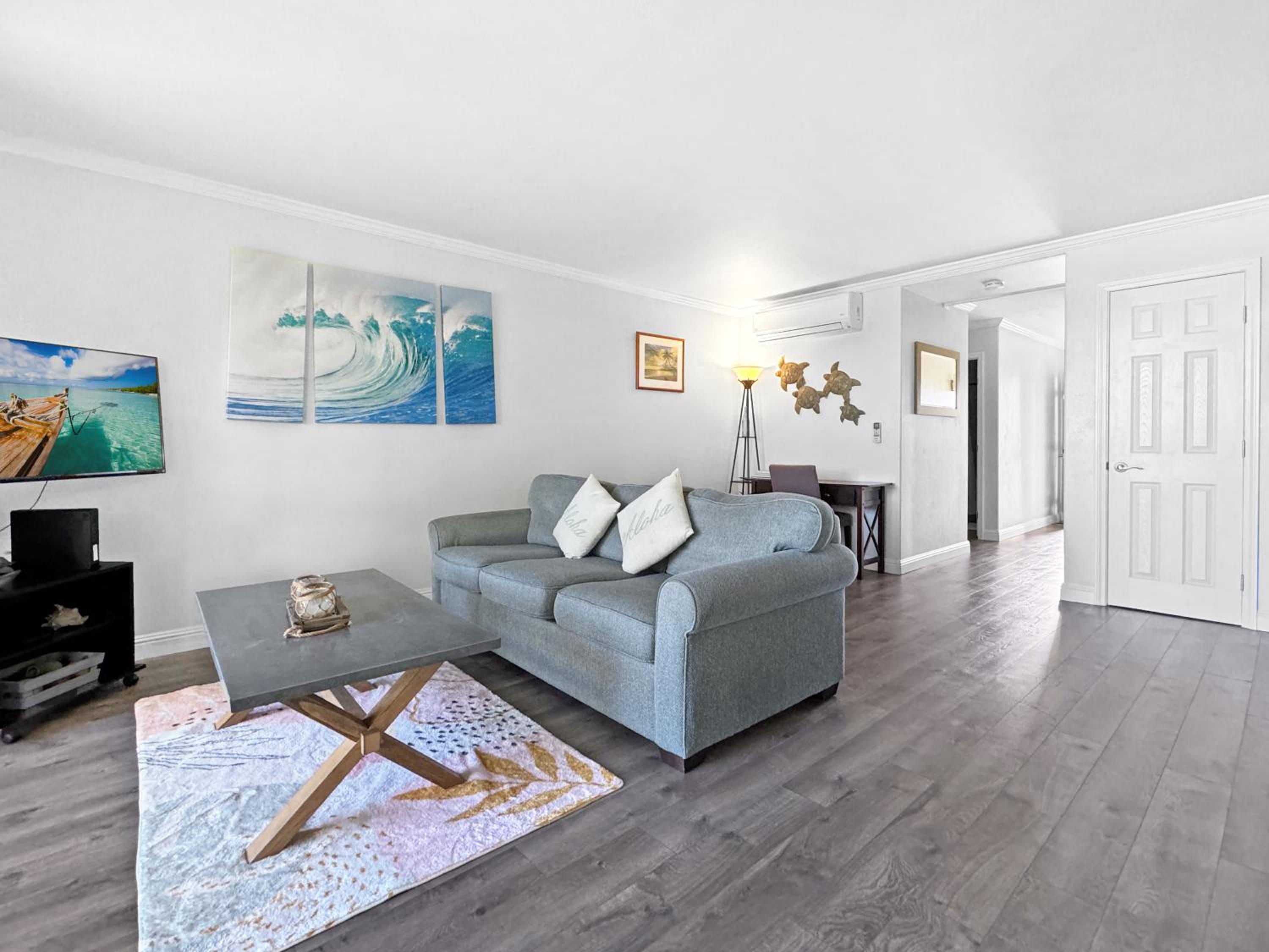 Kuhio Shores- Oceanfront, AC, Ground Floor view 2