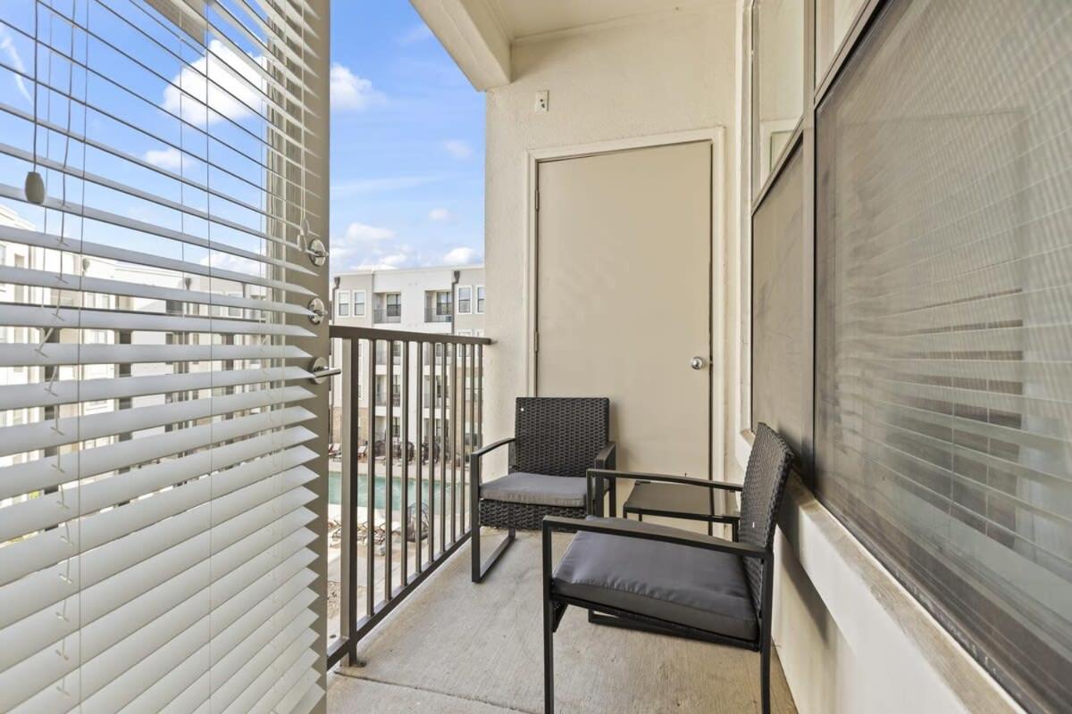Lux 1B with Pool Near The Star, Legacy West & Toyota