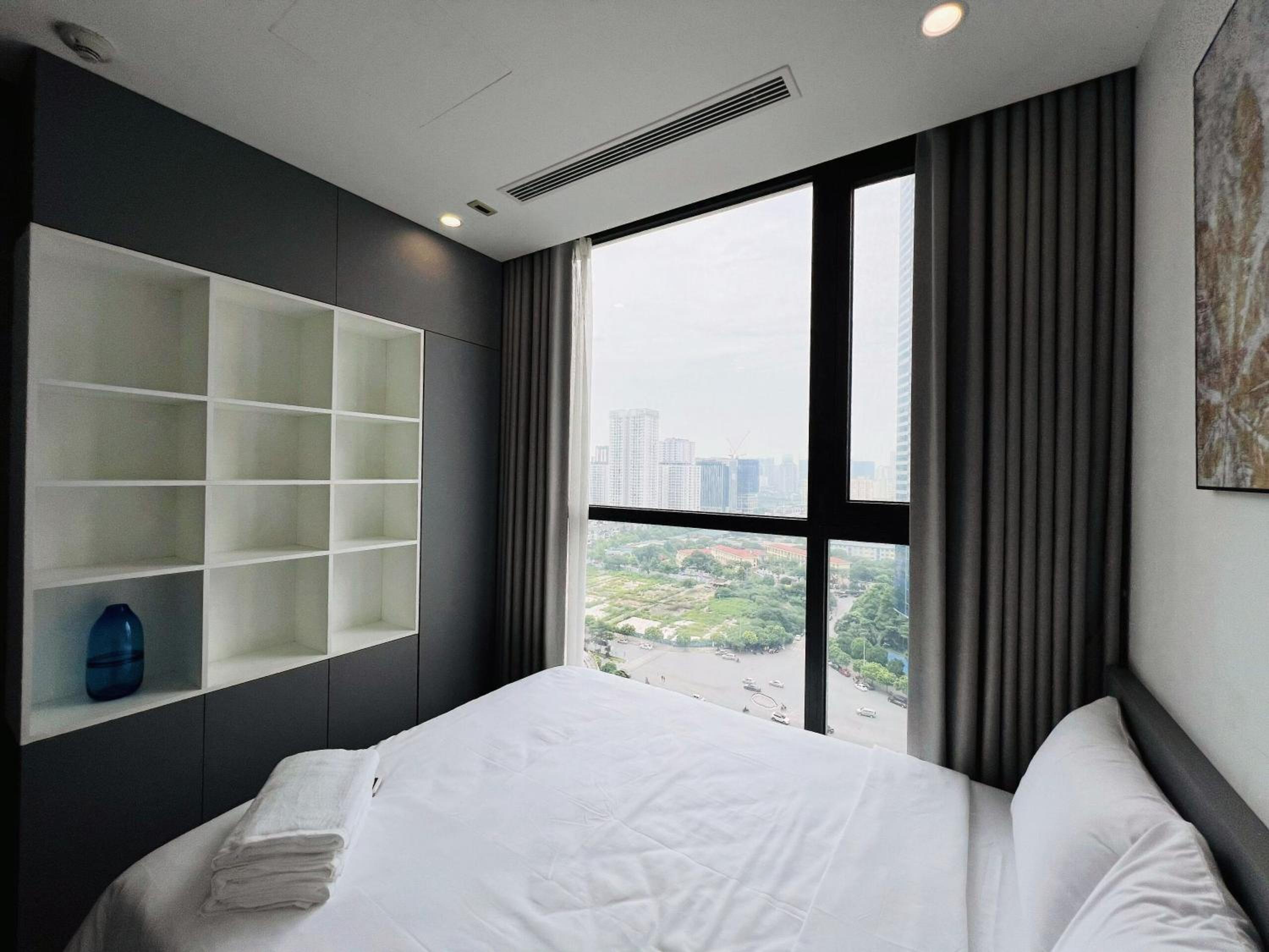 TIL-Vinhomes Skylake Serene Apartments