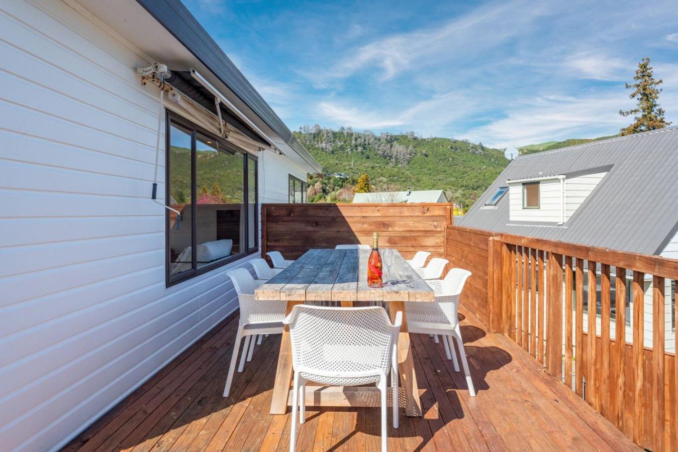 Kinloch Getaway