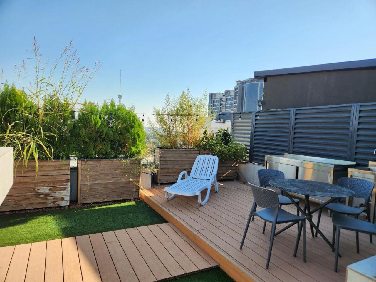 LaMinor Terrace