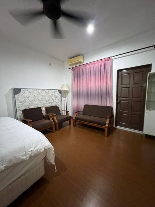 Mael's Homestay Seksyen 16 Shah Alam photo 3