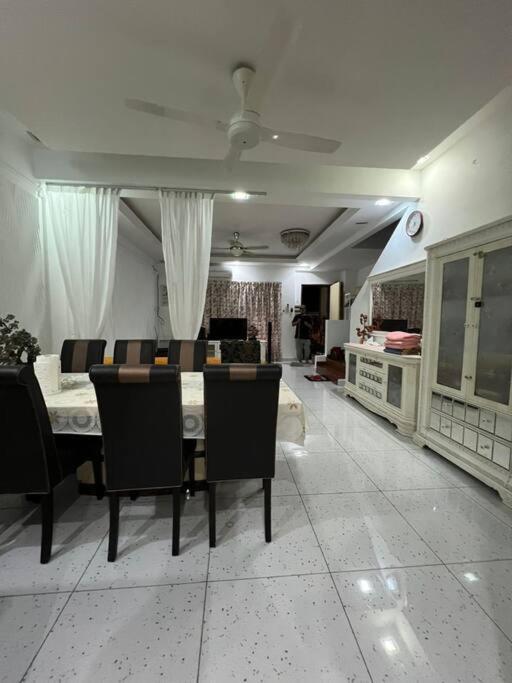 Mael's Homestay Seksyen 16 Shah Alam photo 8