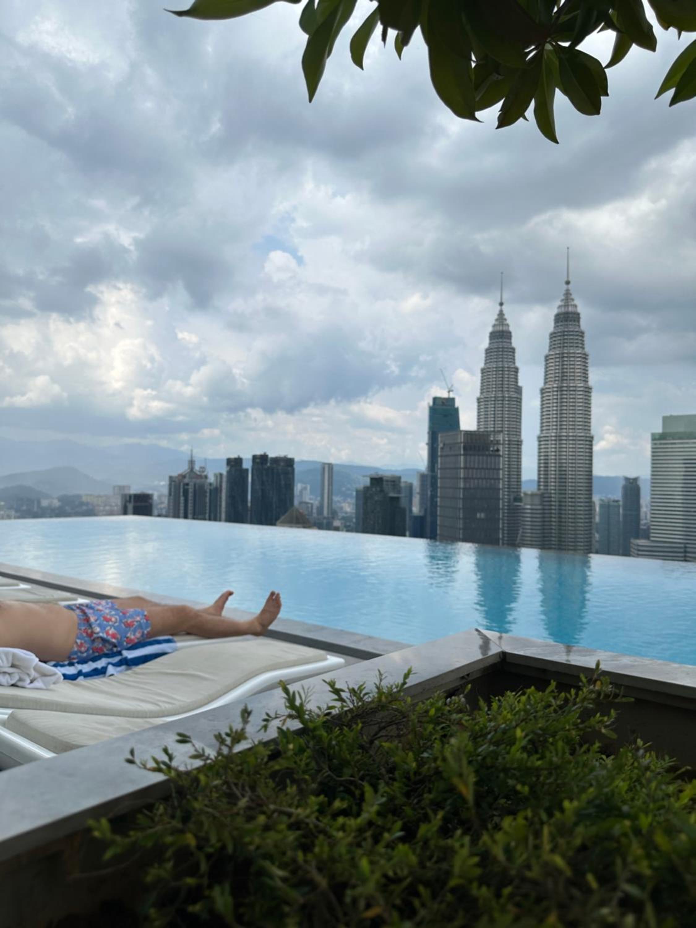 Platinum suites 2 klcc by BHS