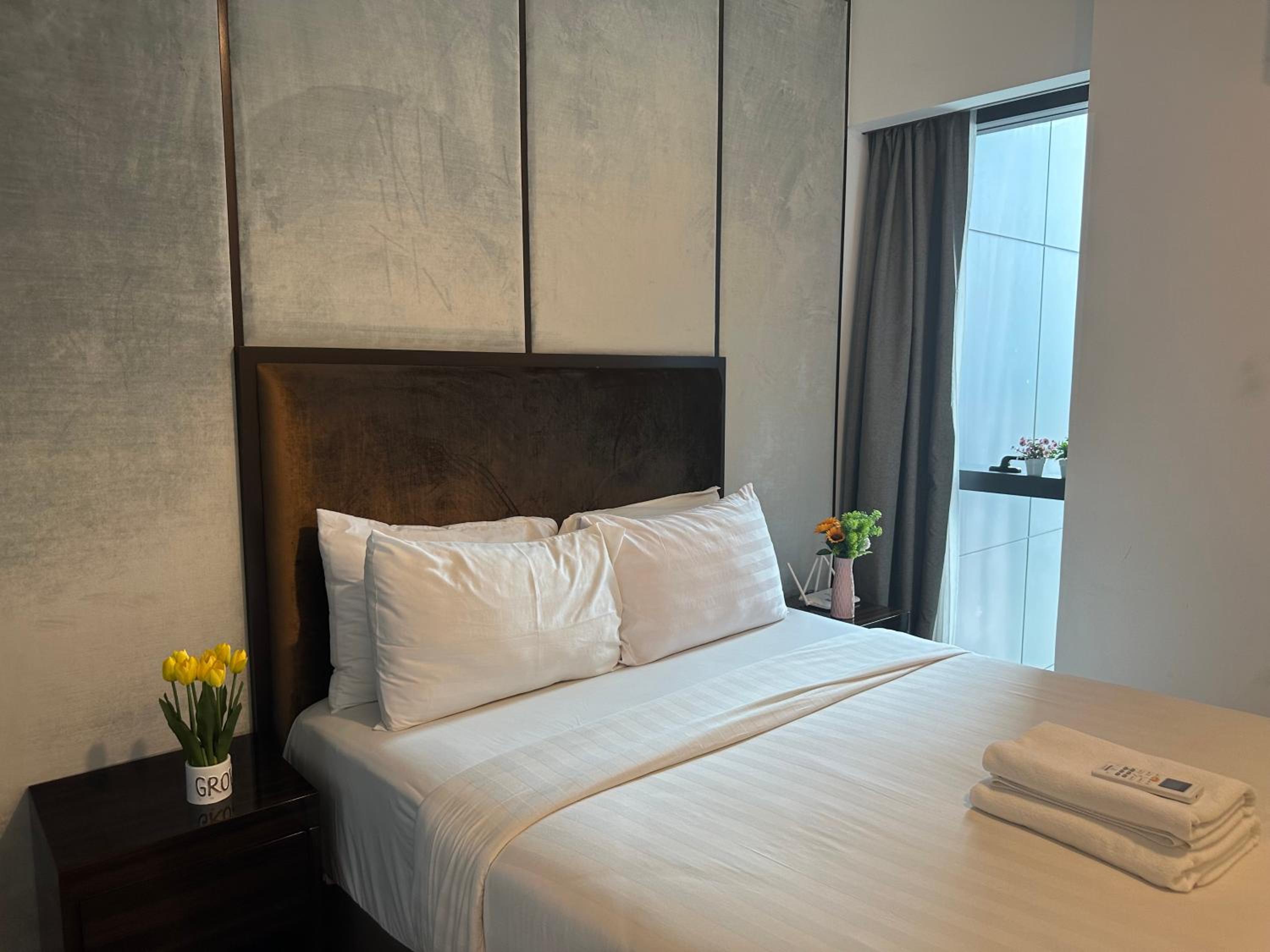 Platinum suites 2 klcc by BHS