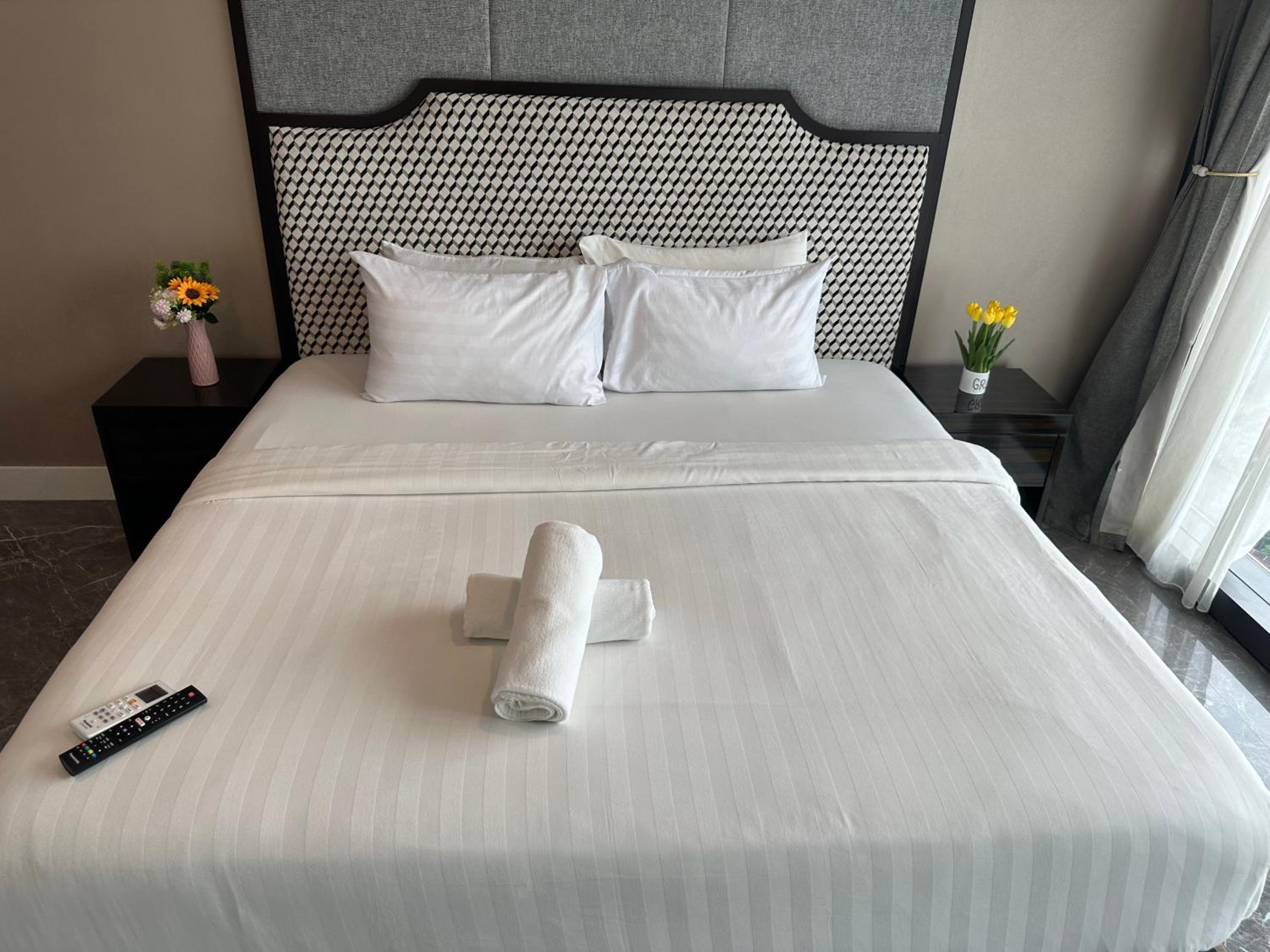 Platinum suites 2 klcc by BHS