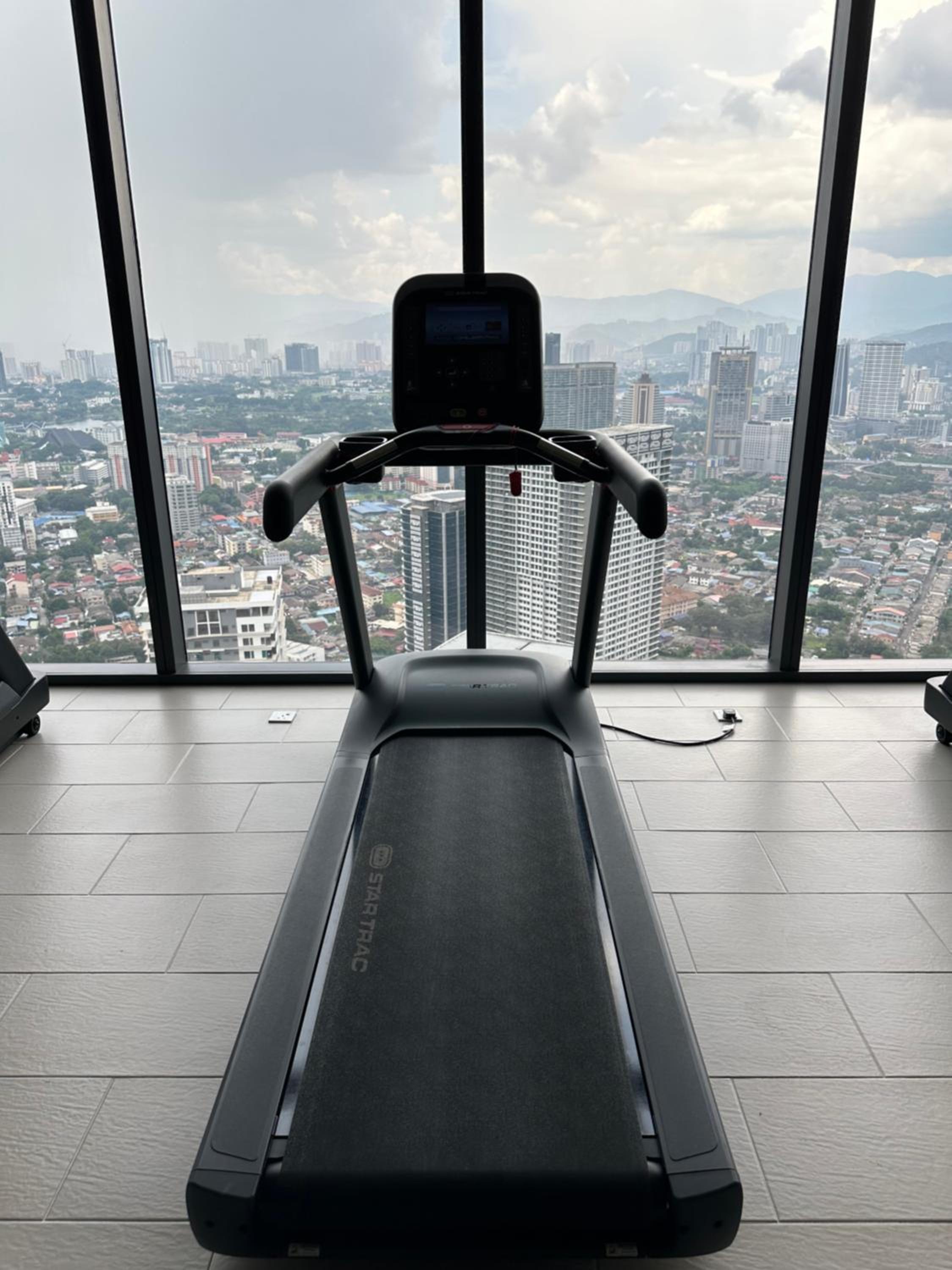 Platinum suites 2 klcc by BHS