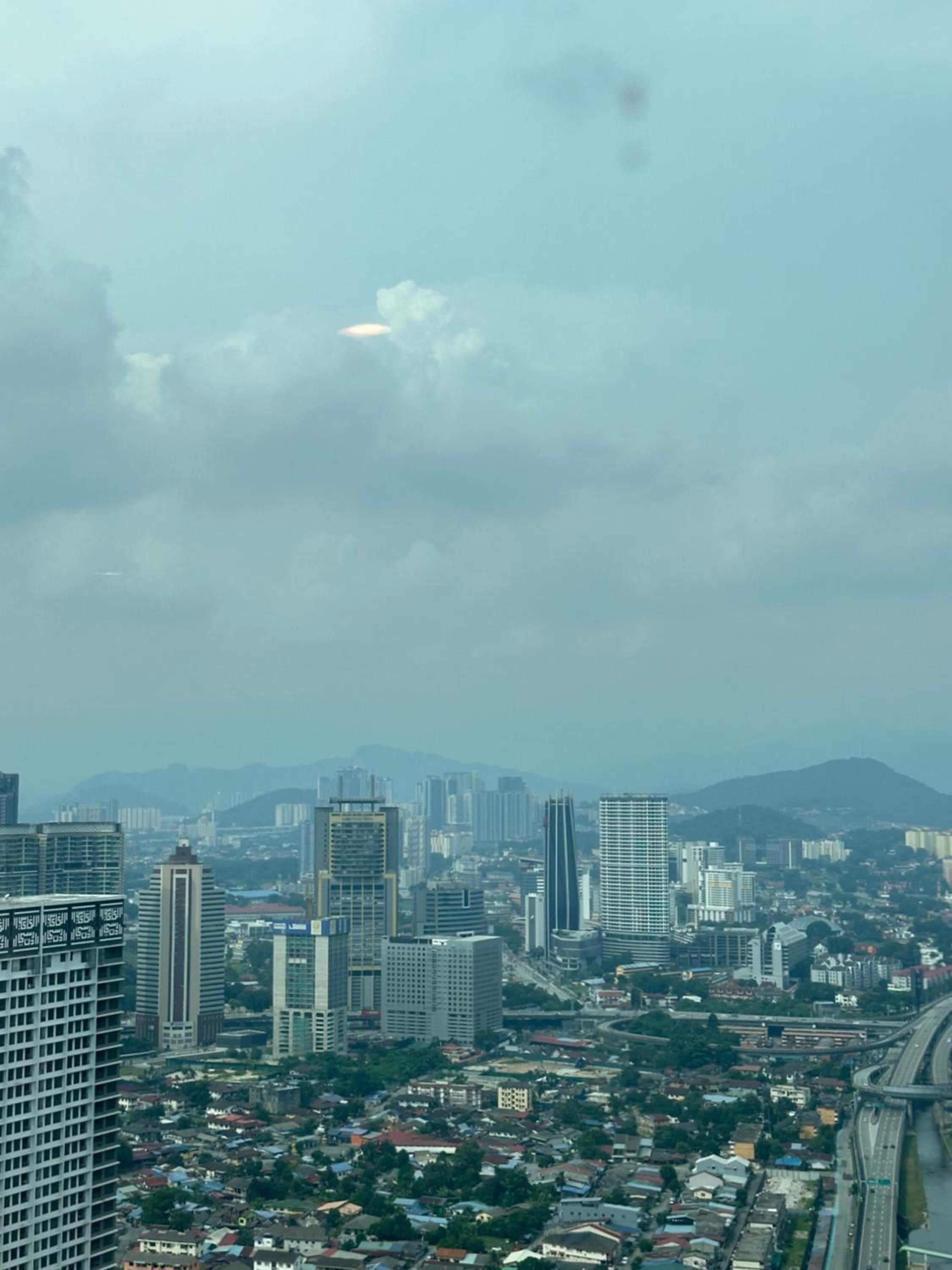 Platinum suites 2 klcc by BHS