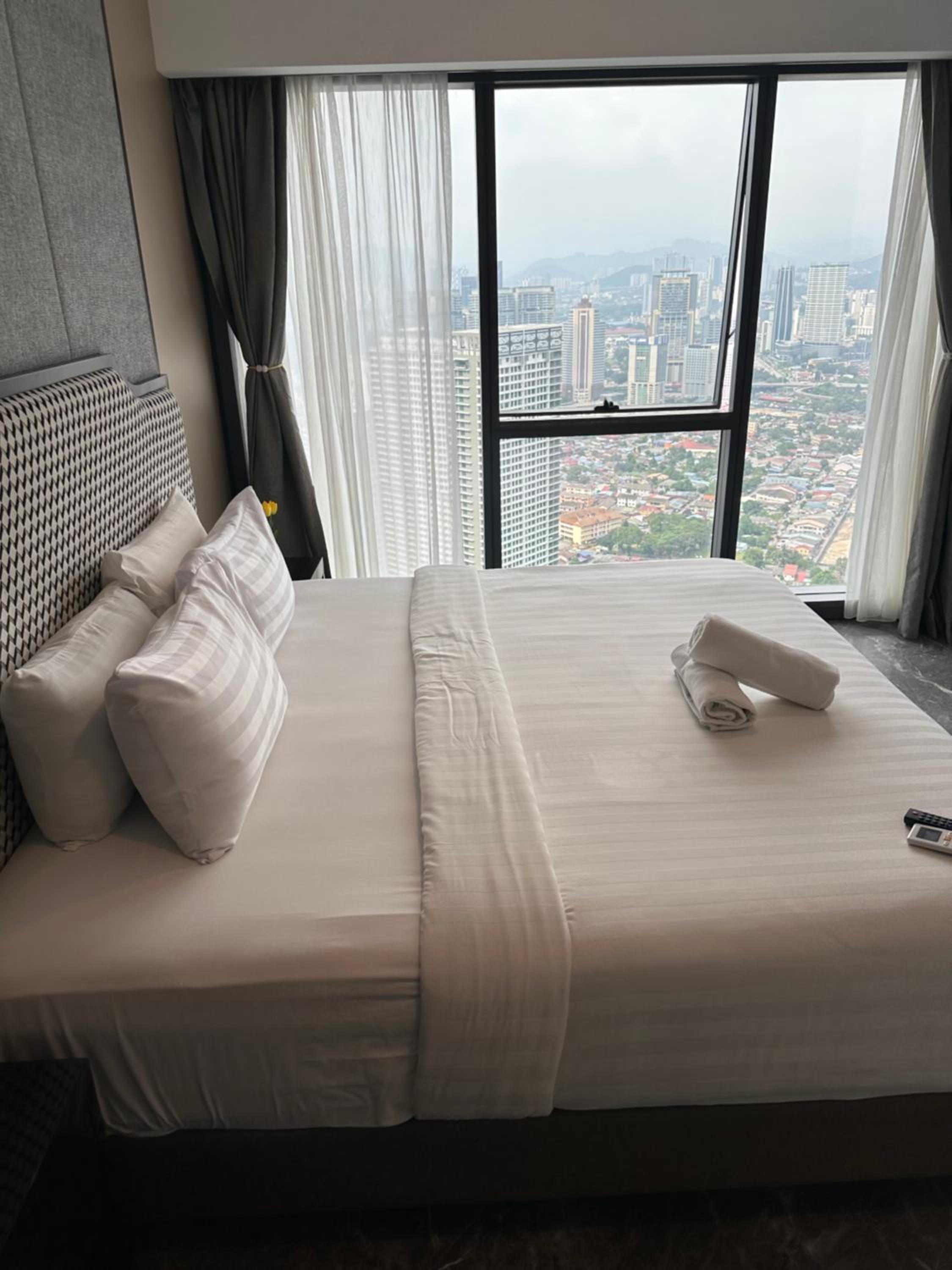 Platinum suites 2 klcc by BHS