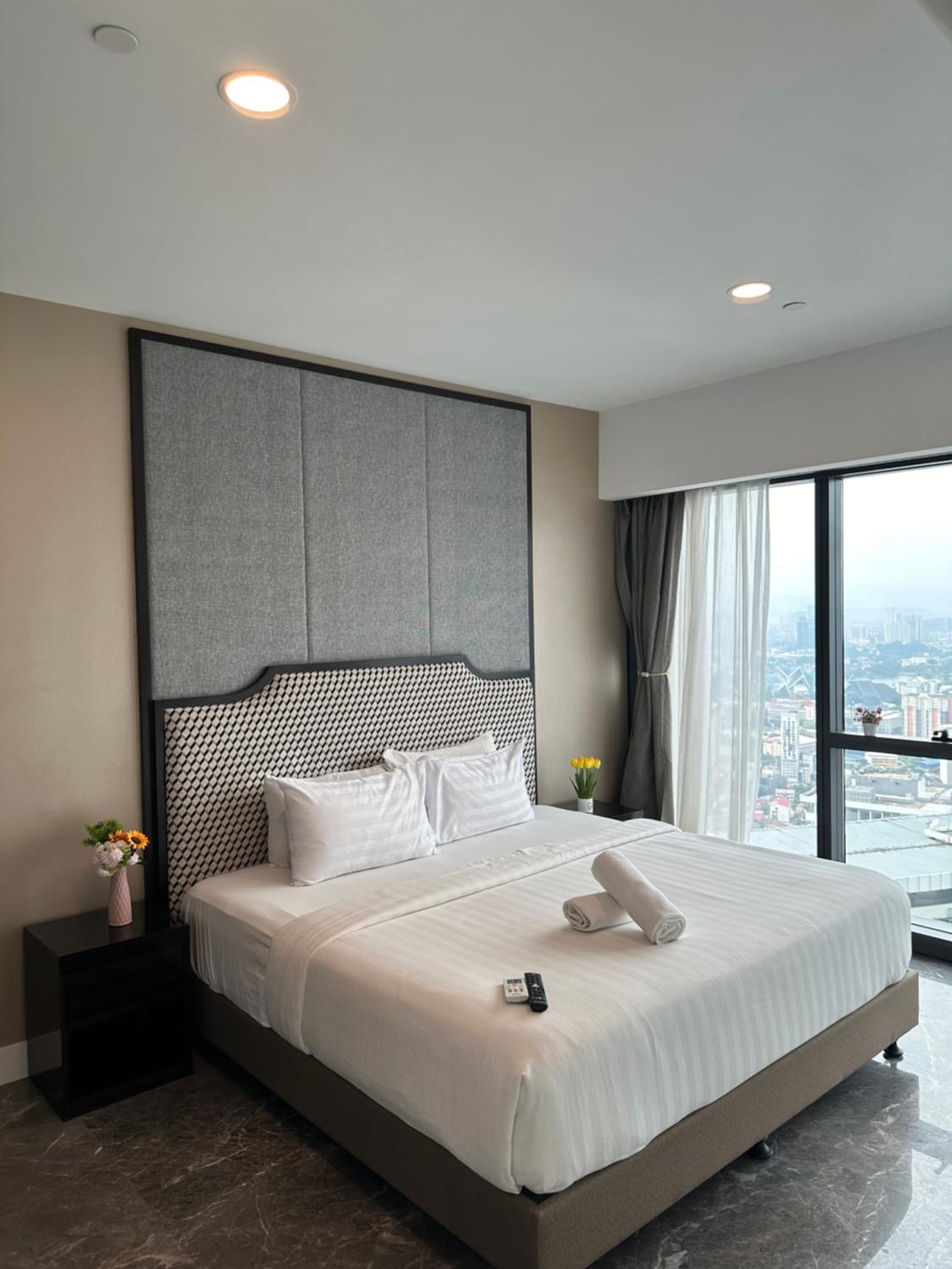 Platinum suites 2 klcc by BHS