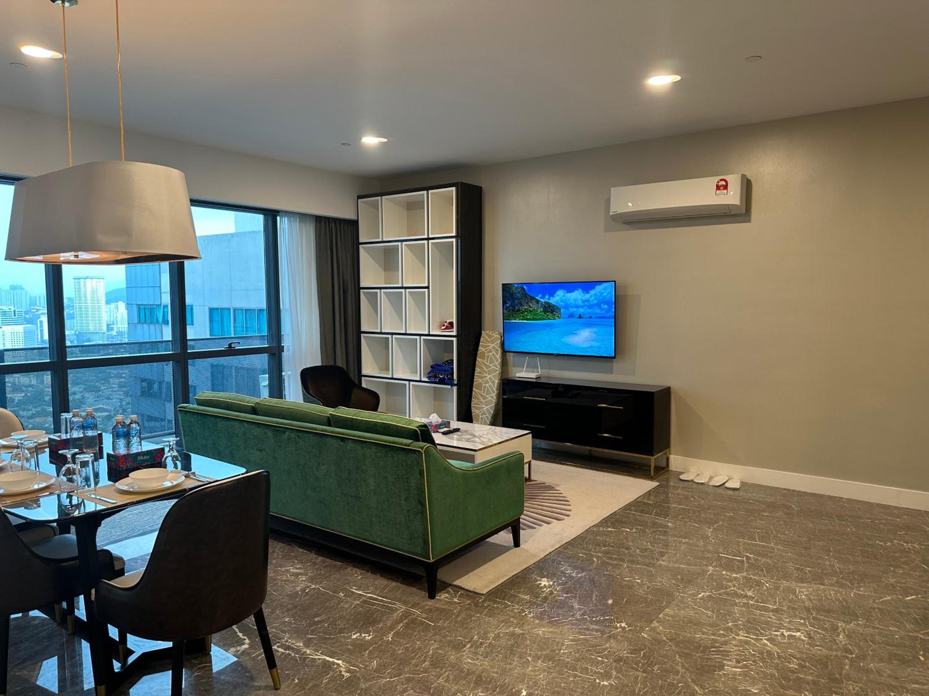 Platinum suites 2 klcc by BHS
