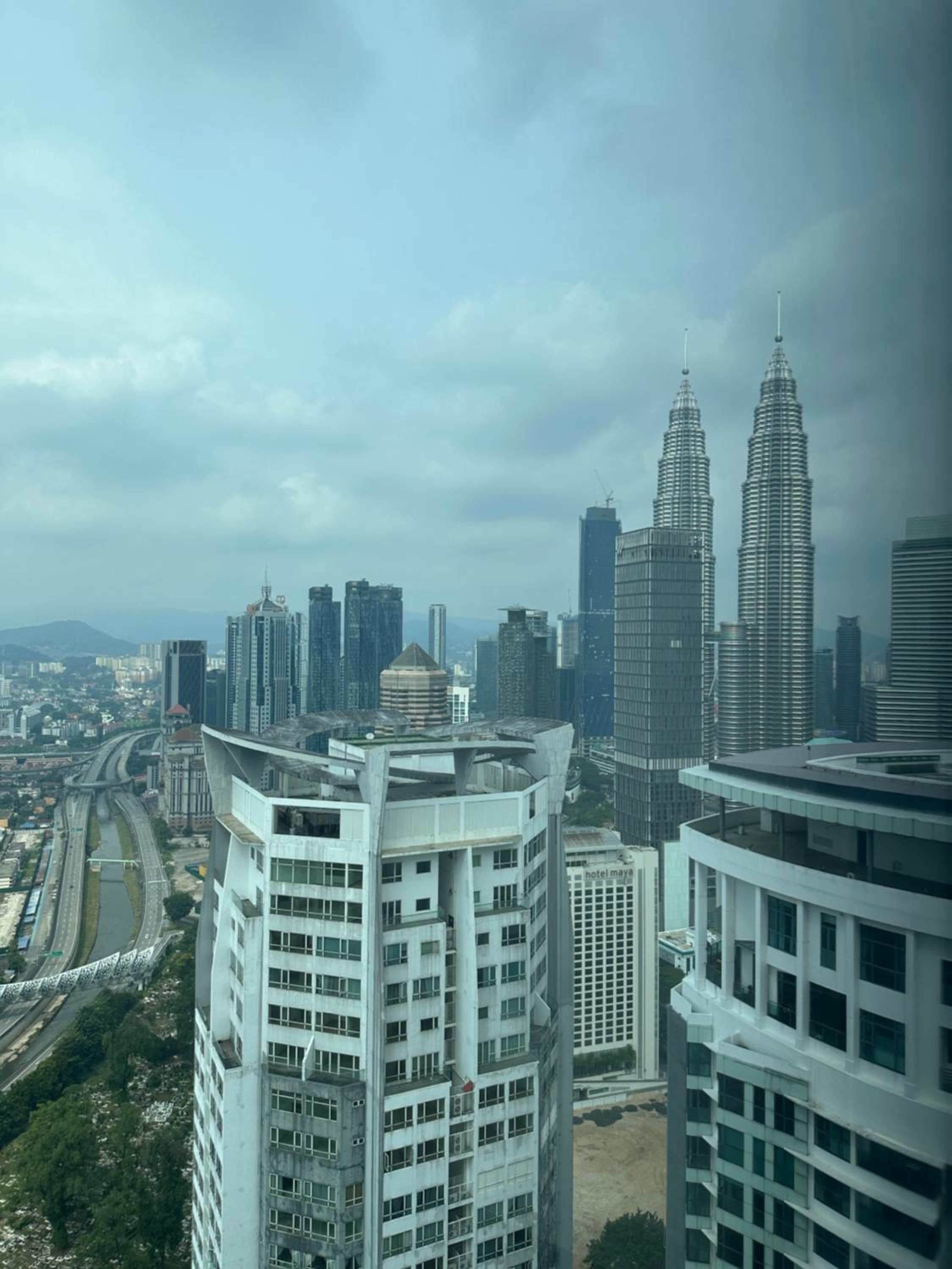 Platinum suites 2 klcc by BHS